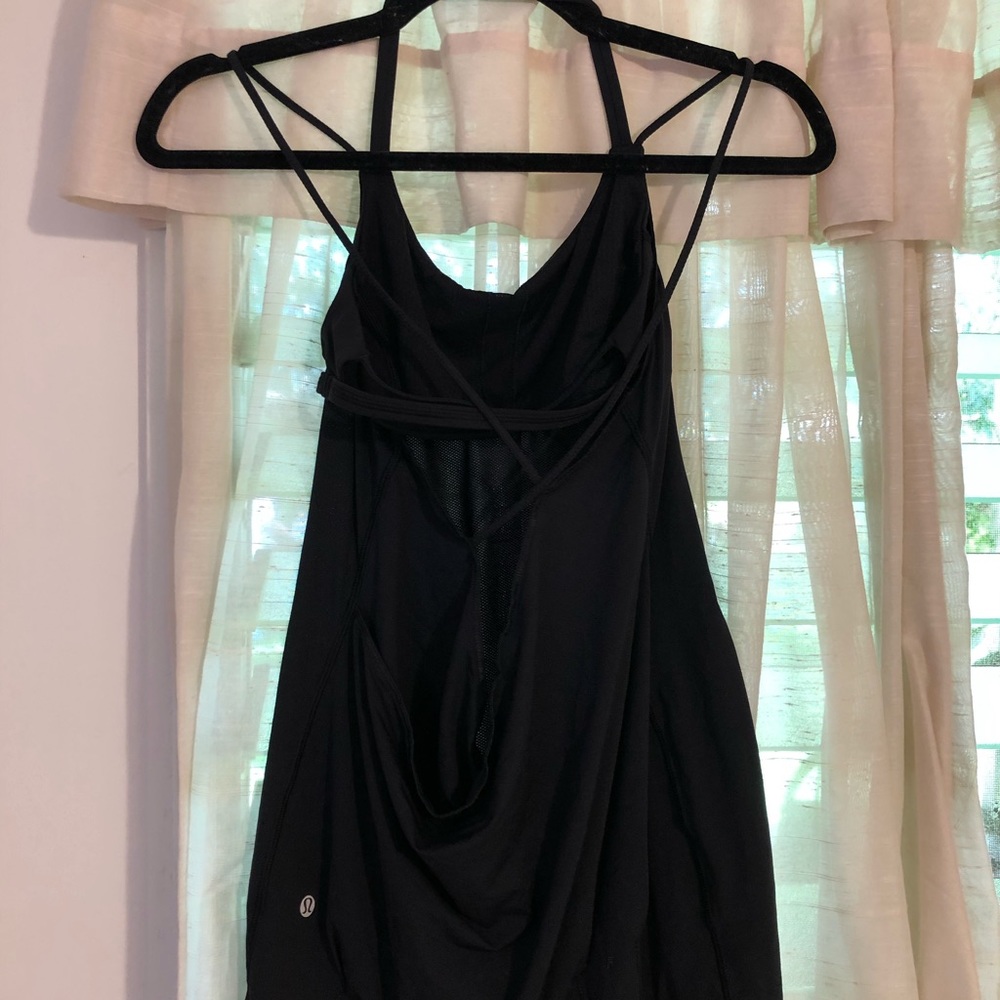 Lululemon yoga top